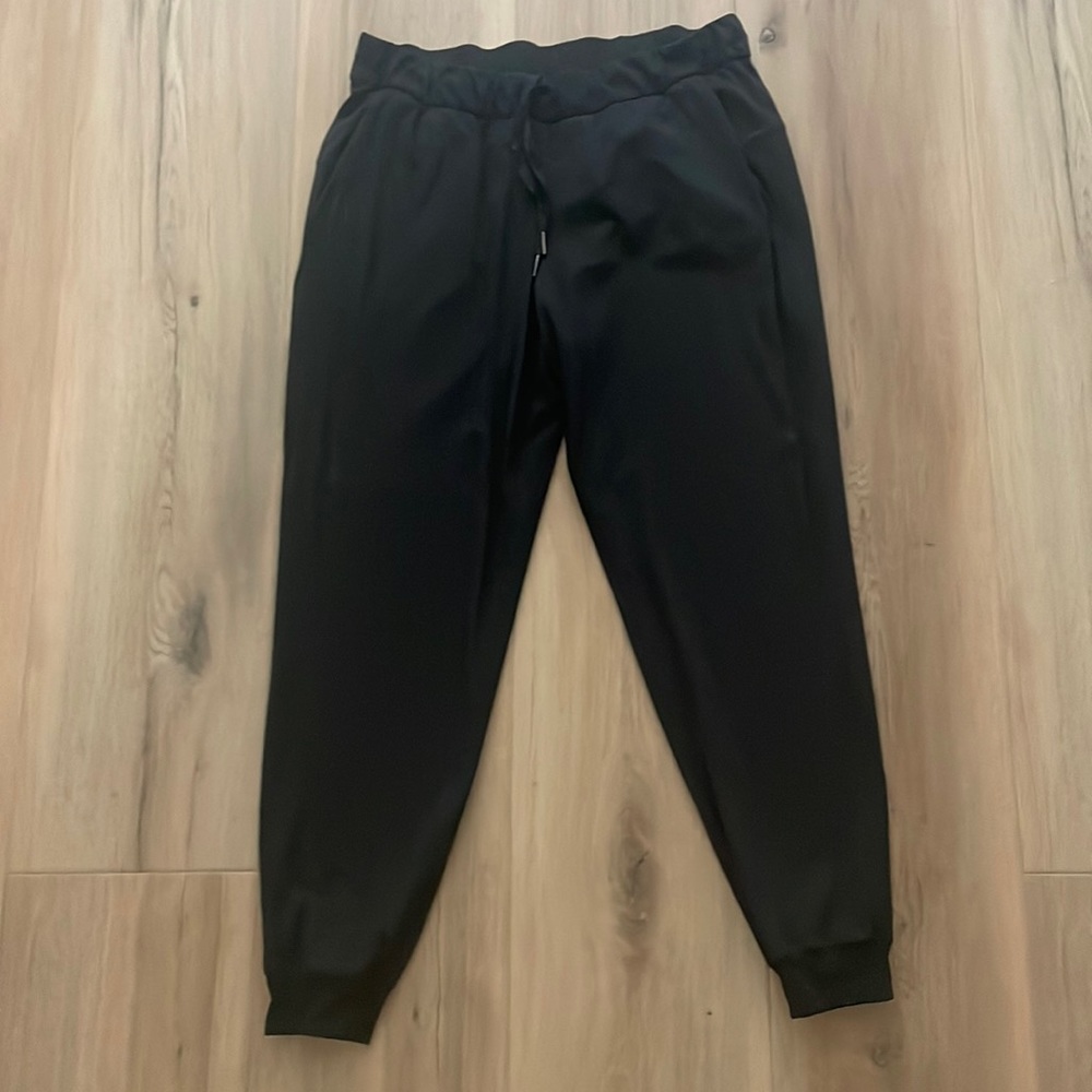 BLACK high rise stretch lulu joggers
